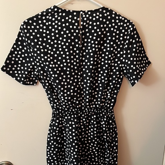 & others stories tie up mini wrap dress in black and white polka dot size 10 - Picture 5 of 7